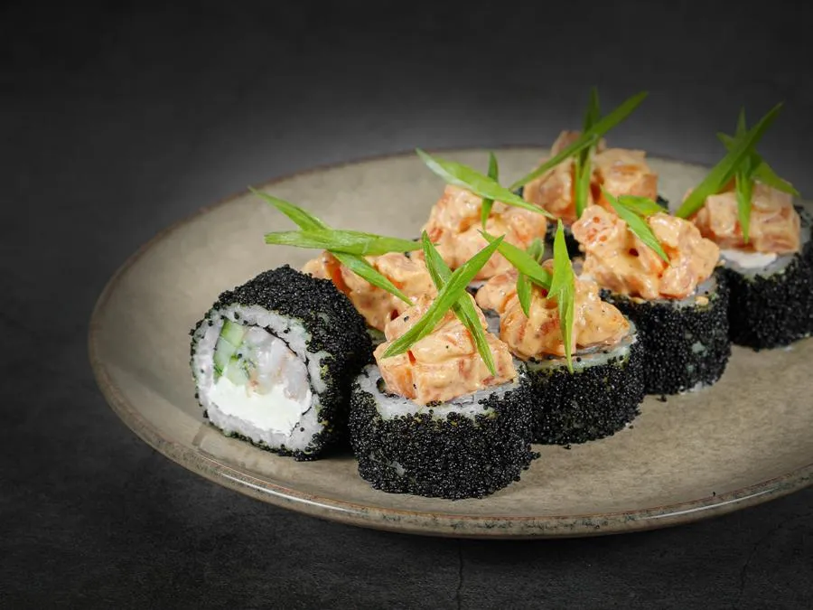 Острый лосось с креветками