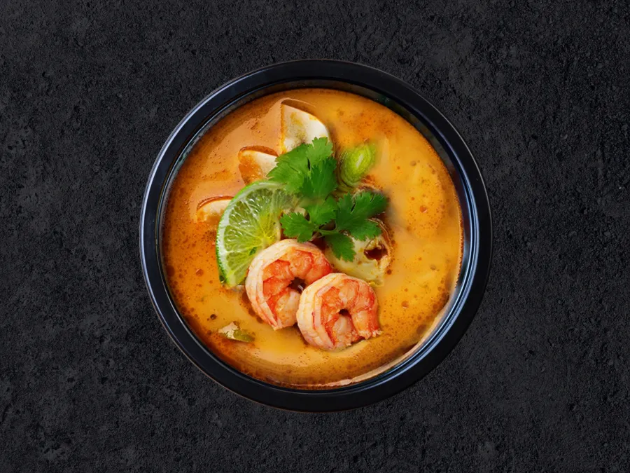 Том ям с морепродуктами